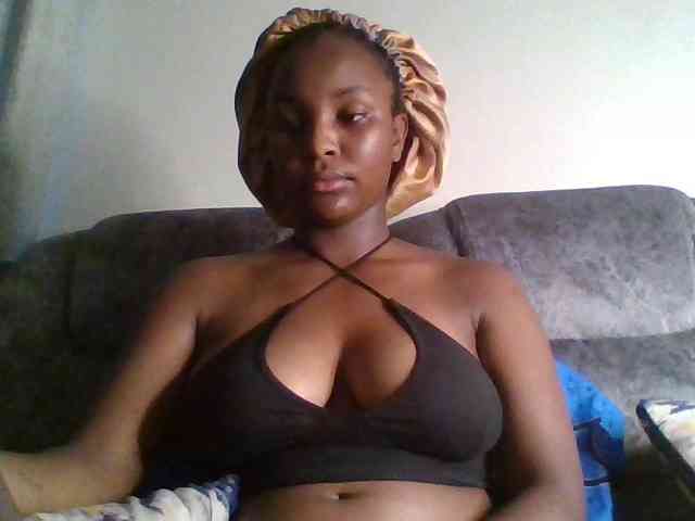 Sexxy-ebony2025 webcam