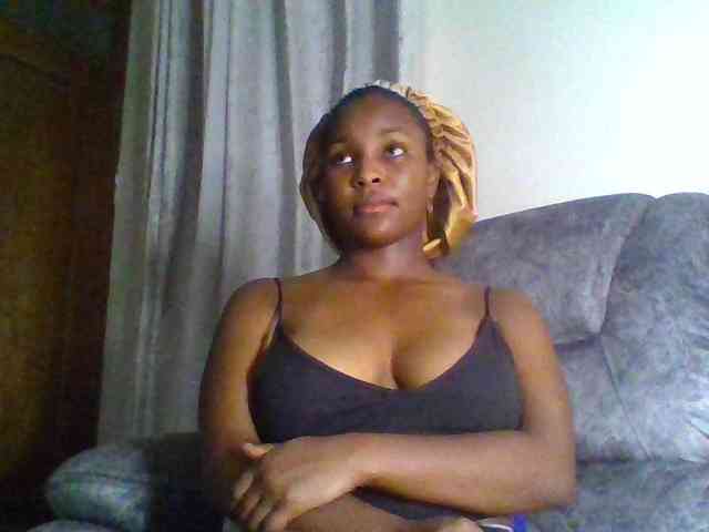 Sexxy-ebony2025 webcam