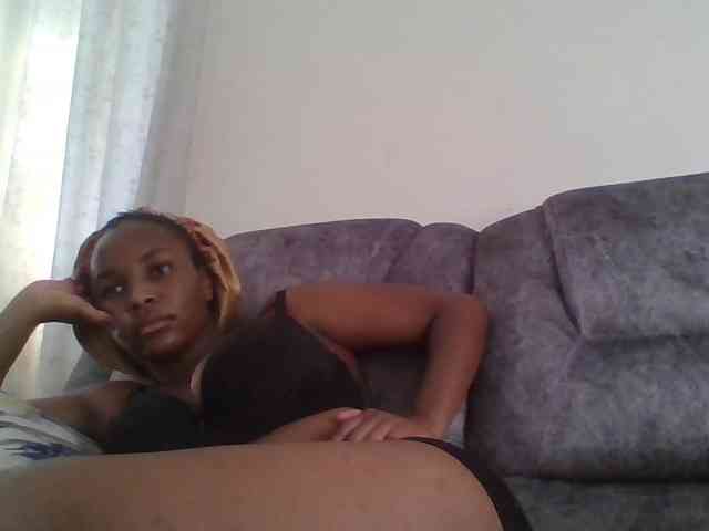 Sexxy-ebony2025 webcam