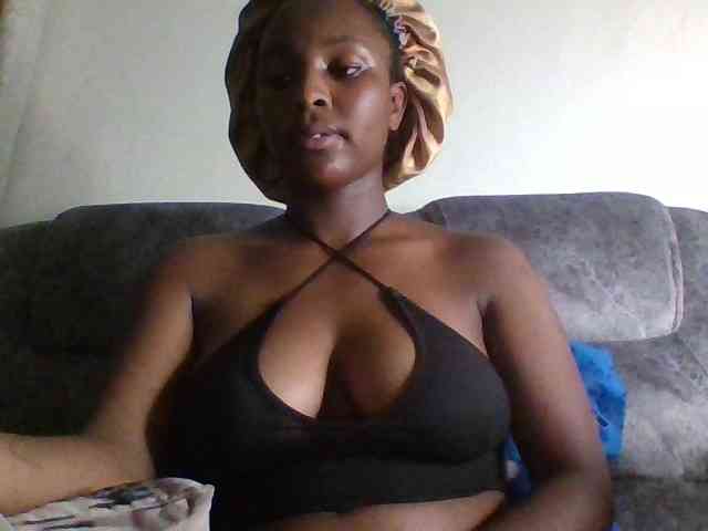 Sexxy-ebony2025 webcam