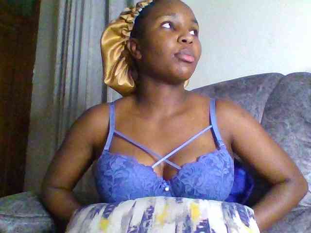 Sexxy-ebony2025 webcam