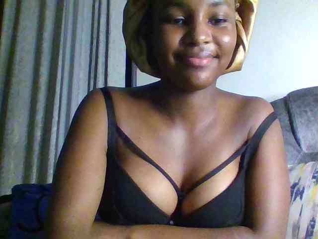 Sexxy-ebony2025 webcam