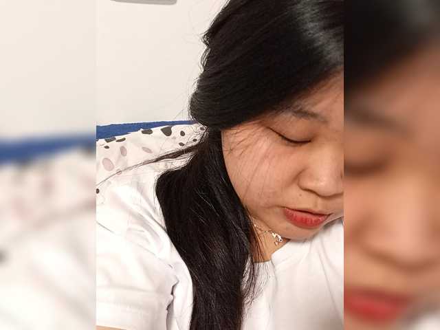 SophiaFlores's BongaCams show and profile