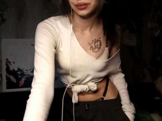 MatildaEinhorn's BongaCams show and profile
