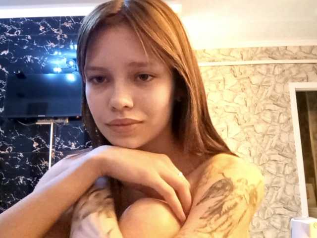 MatildaEinhorn's BongaCams show and profile