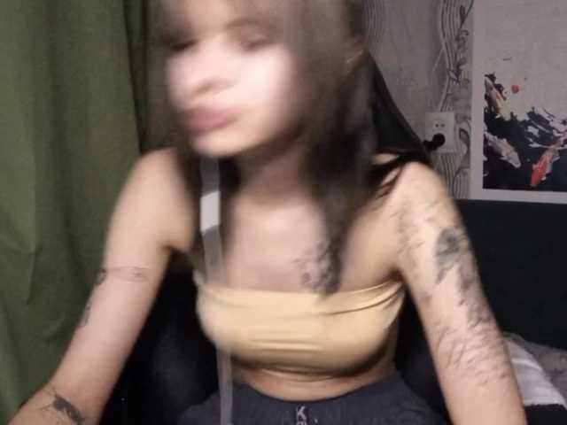 MatildaEinhorn's BongaCams show and profile