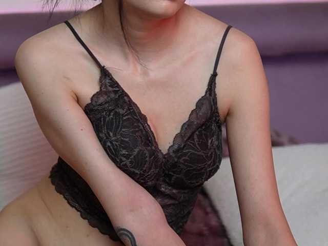 JoelleSoul's BongaCams show and profile