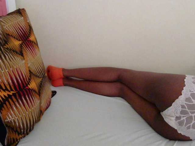 Sianna's BongaCams show and profile