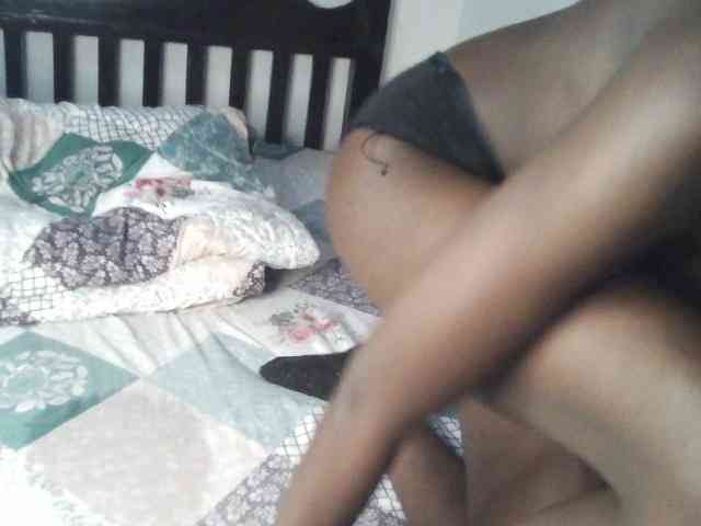 CuteSelena Live Webcam on BongaCams