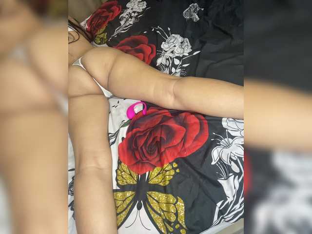 -Nikolle- — bongacams