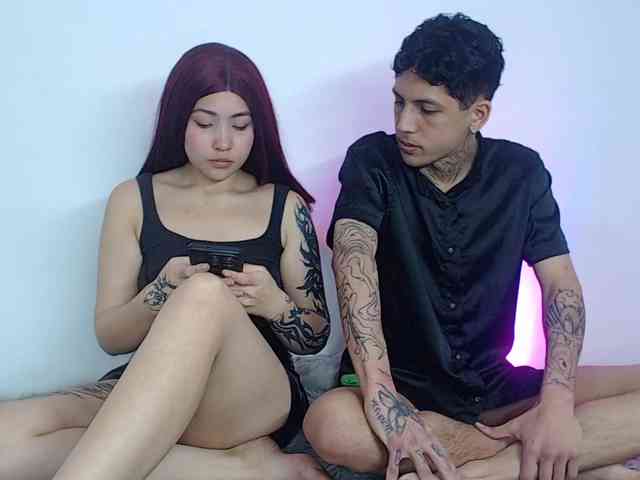 mila-and-sebas webcam