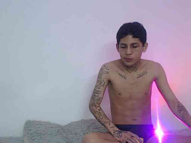 mila-and-sebas webcam