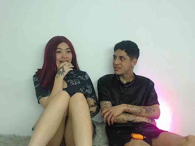 mila-and-sebas webcam