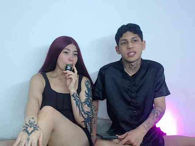 mila-and-sebas webcam