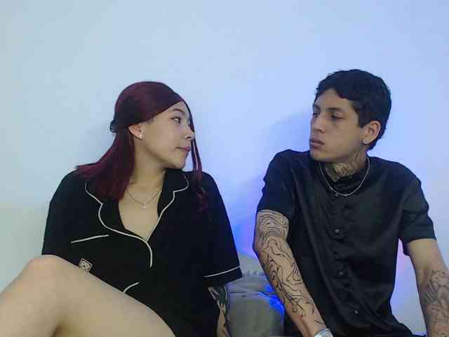 mila-and-sebas webcam