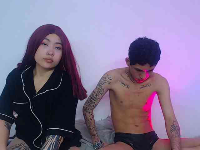 mila-and-sebas webcam