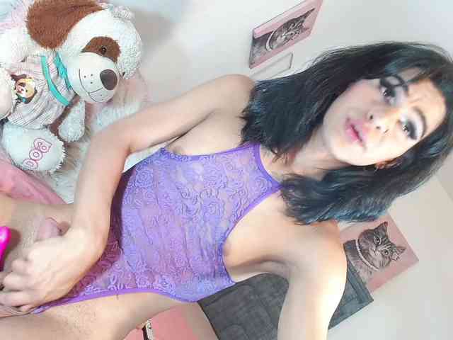 Titania1502 Live Webcam on BongaCams