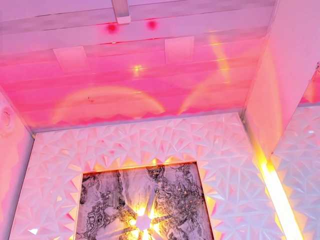 Sofia-Love7 Live Cam on BongaCams