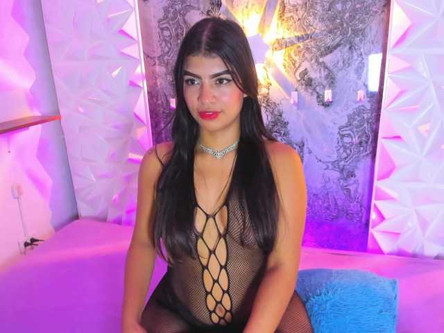 Sofia-Love7 Live Cam on BongaCams