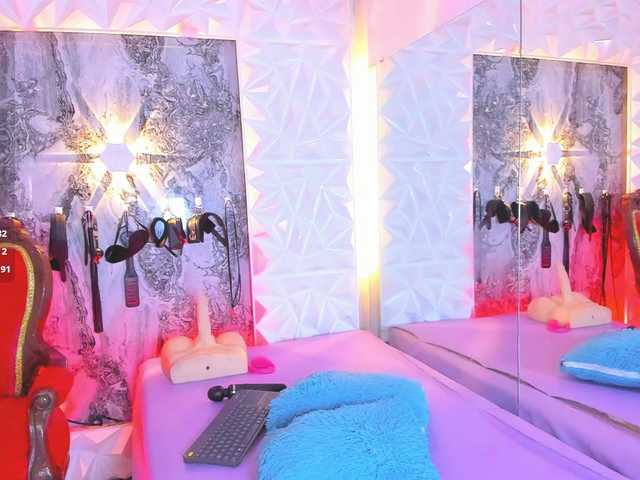 Sofia-Love7's BongaCams show and profile