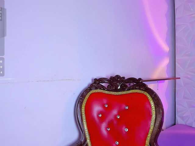 le modèle Sofia-Love7 est en webcam porno dans un show sur le site bongacams, il possède les tags suivants: Latino/Hispanic,Brunette,Shaved