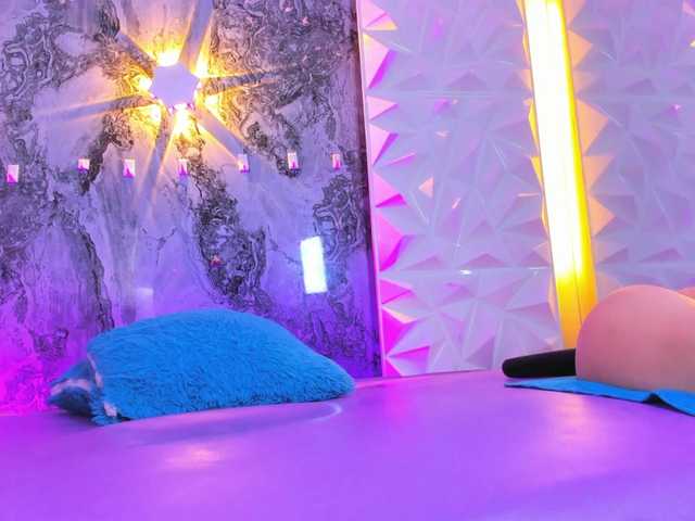 Sofia-Love7's BongaCams show and profile