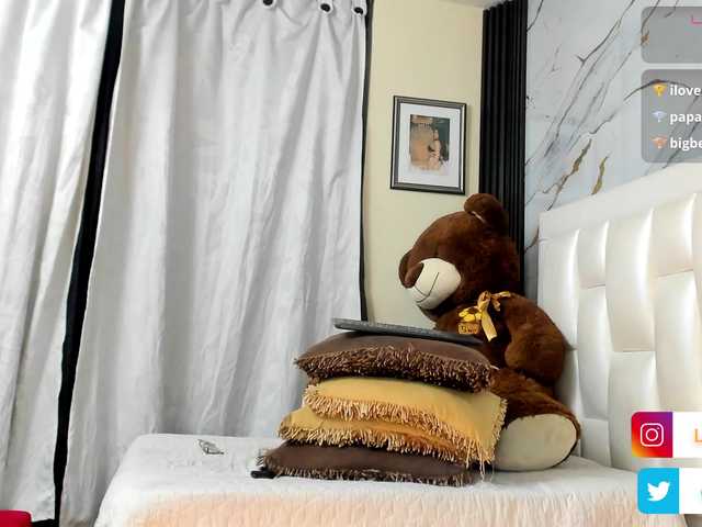 lesly-w's BongaCams show and profile