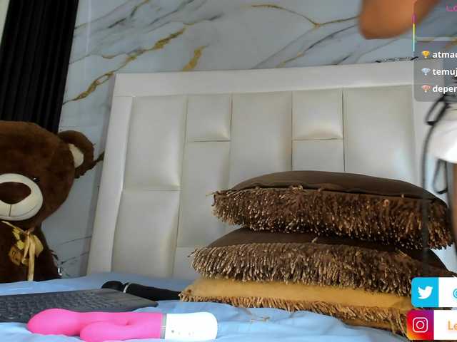 lesly-w's BongaCams show and profile