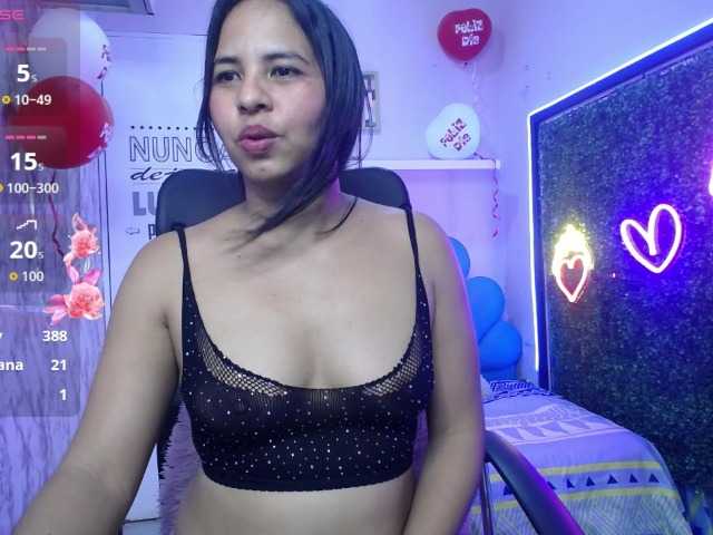 nicol-ross19's BongaCams show and profile