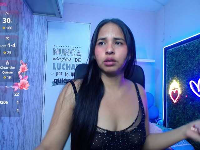 nicol-ross19's BongaCams show and profile