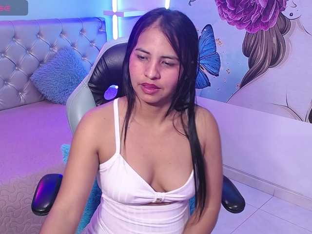 nicol-ross19's BongaCams show and profile