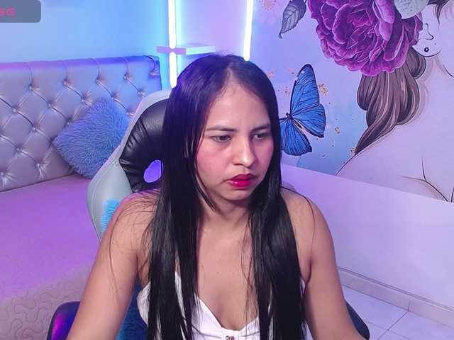 nicol-ross19's BongaCams show and profile