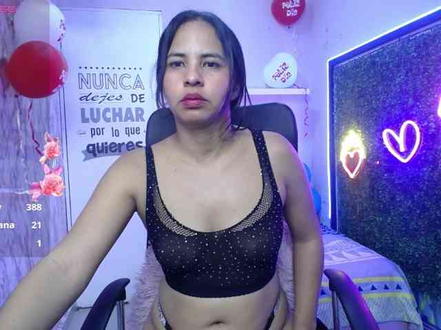 nicol-ross19 webcam