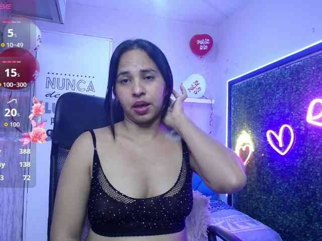 nicol-ross19 webcam