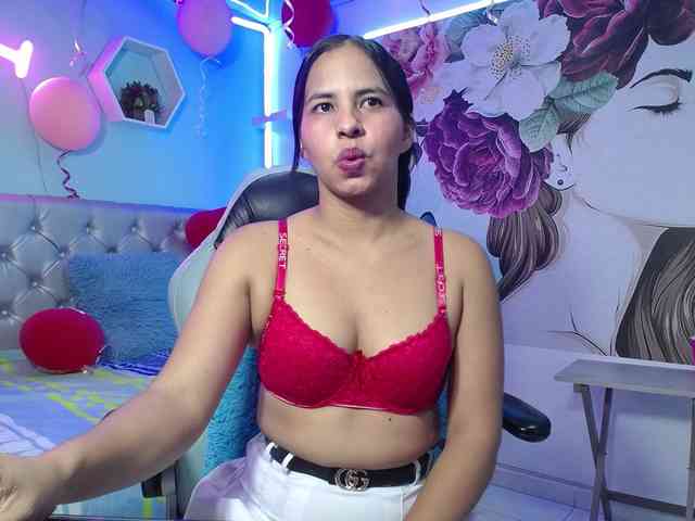 nicol-ross19 webcam