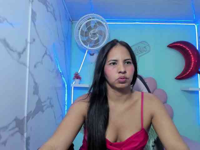 nicol-ross19 webcam