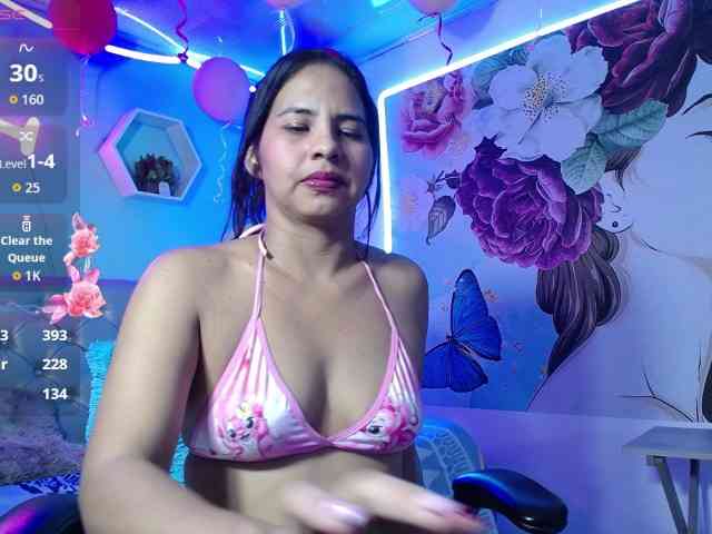 nicol-ross19 webcam
