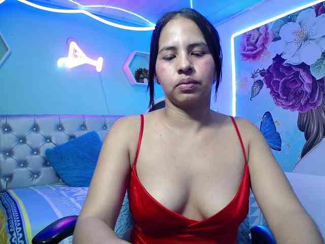 nicol-ross19 webcam
