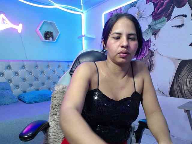 nicol-ross19 webcam