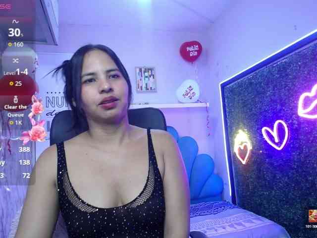 nicol-ross19 webcam
