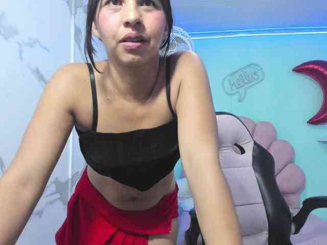 nicol-ross19 webcam