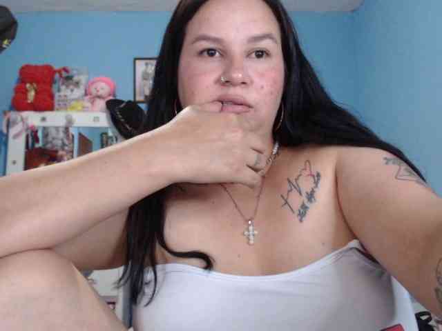 issabella Live Webcam on BongaCams