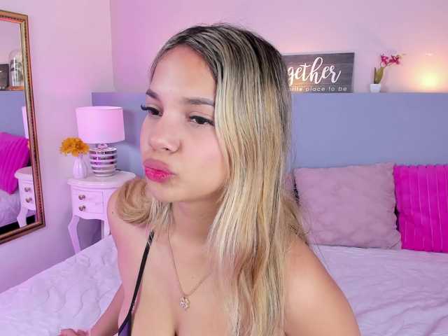 MeganRosse1's BongaCams show and profile