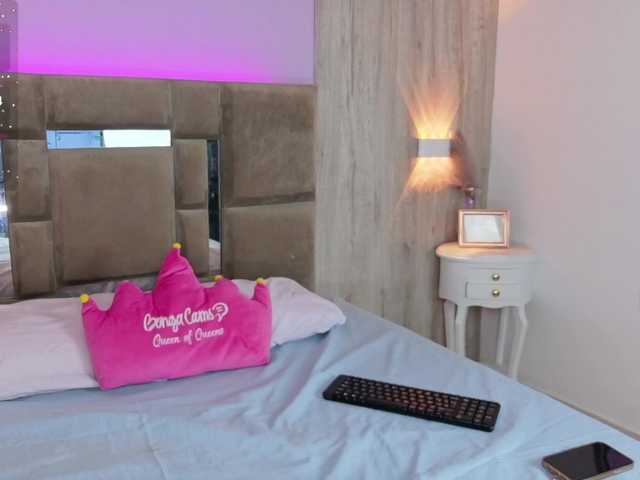 MeganRosse1's BongaCams show and profile