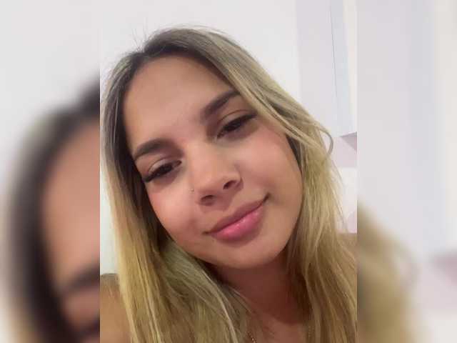 MeganRosse1's BongaCams show and profile