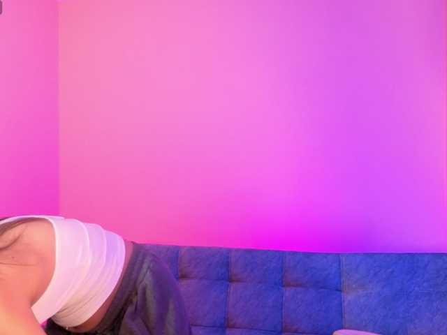 Sharonbone's BongaCams show and profile