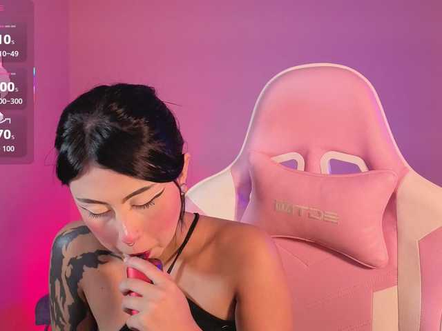 Sharonbone's BongaCams show and profile