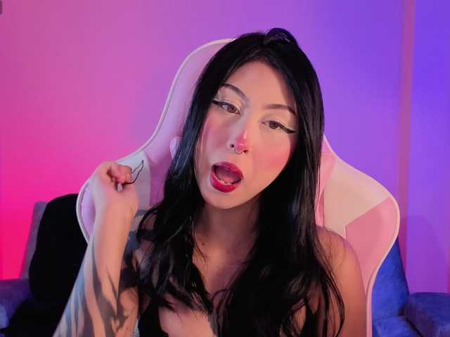 Sharonbone's BongaCams show and profile