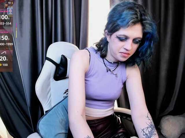 NoelleGothicShadow's BongaCams show and profile