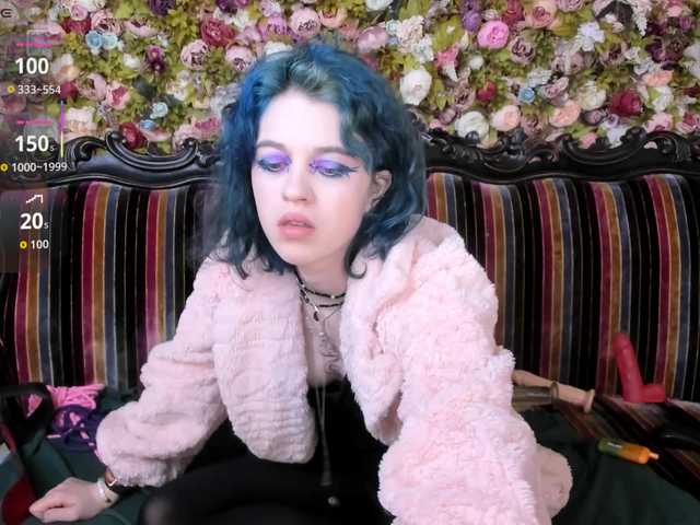 NoelleGothicShadow's BongaCams show and profile